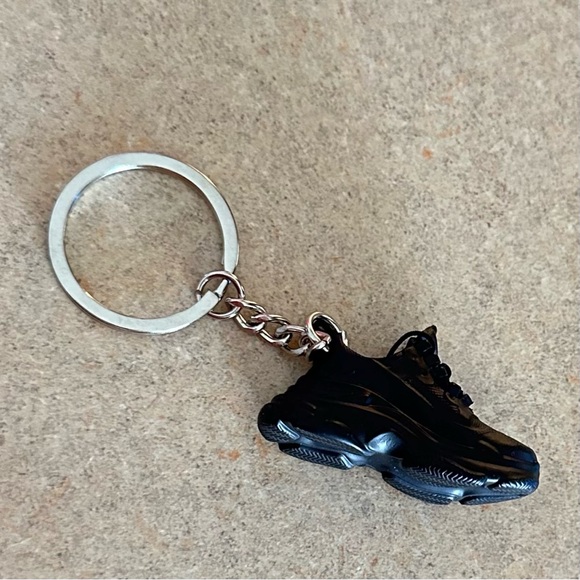 Keychain ✨ - Picture 4 of 4